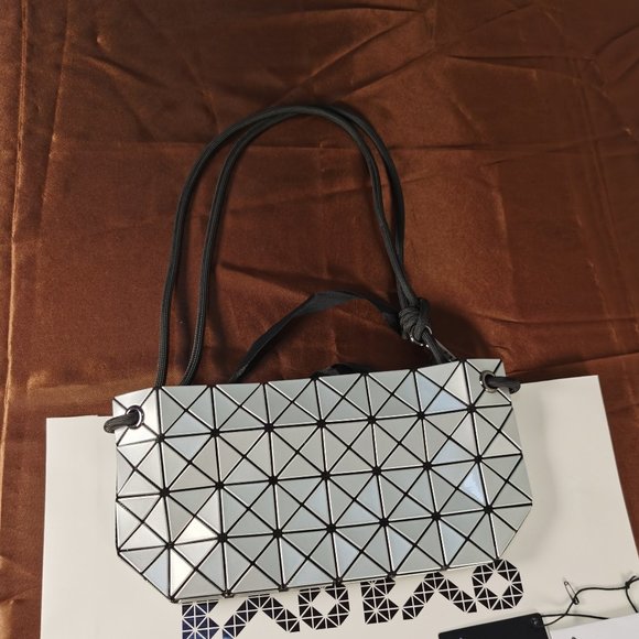 Bao Bao Issey Miyake Loop Shoulder Bag Silver - Picture 2 of 9